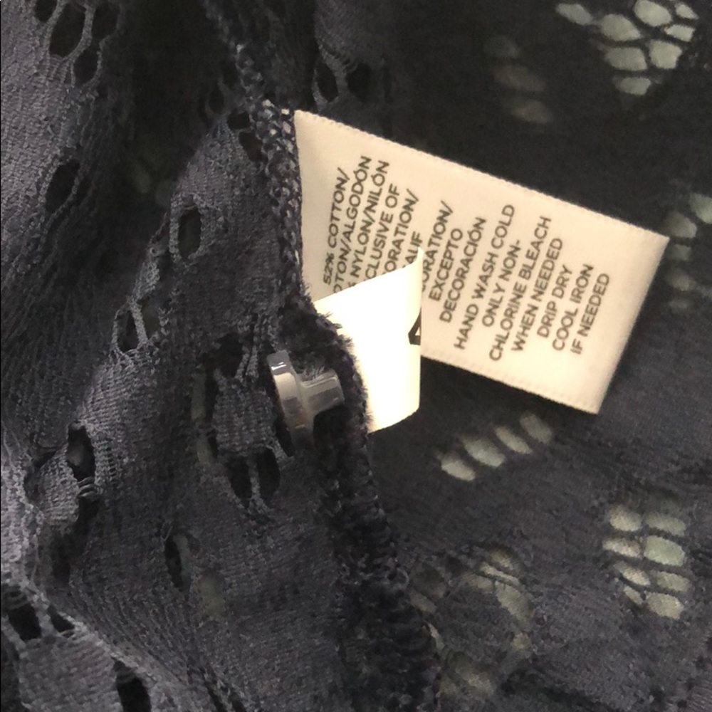 LOFT blouse - Picture 8 of 8